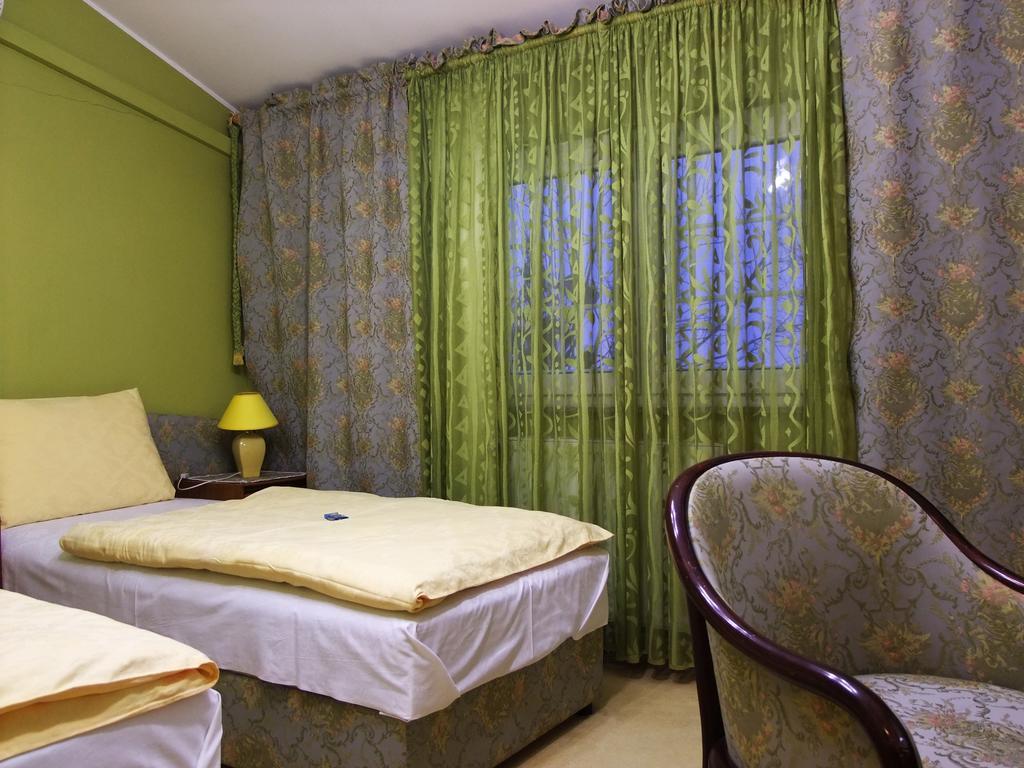 Bed & Breakfast Vila Stanisic Pozega Δωμάτιο φωτογραφία