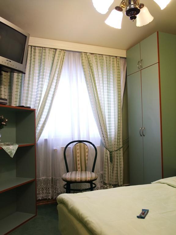 Bed & Breakfast Vila Stanisic Pozega Δωμάτιο φωτογραφία