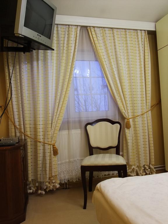 Bed & Breakfast Vila Stanisic Pozega Δωμάτιο φωτογραφία